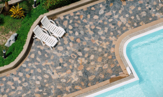 Pool Tiling Services in Adelaide for Stylish Swimming Pools